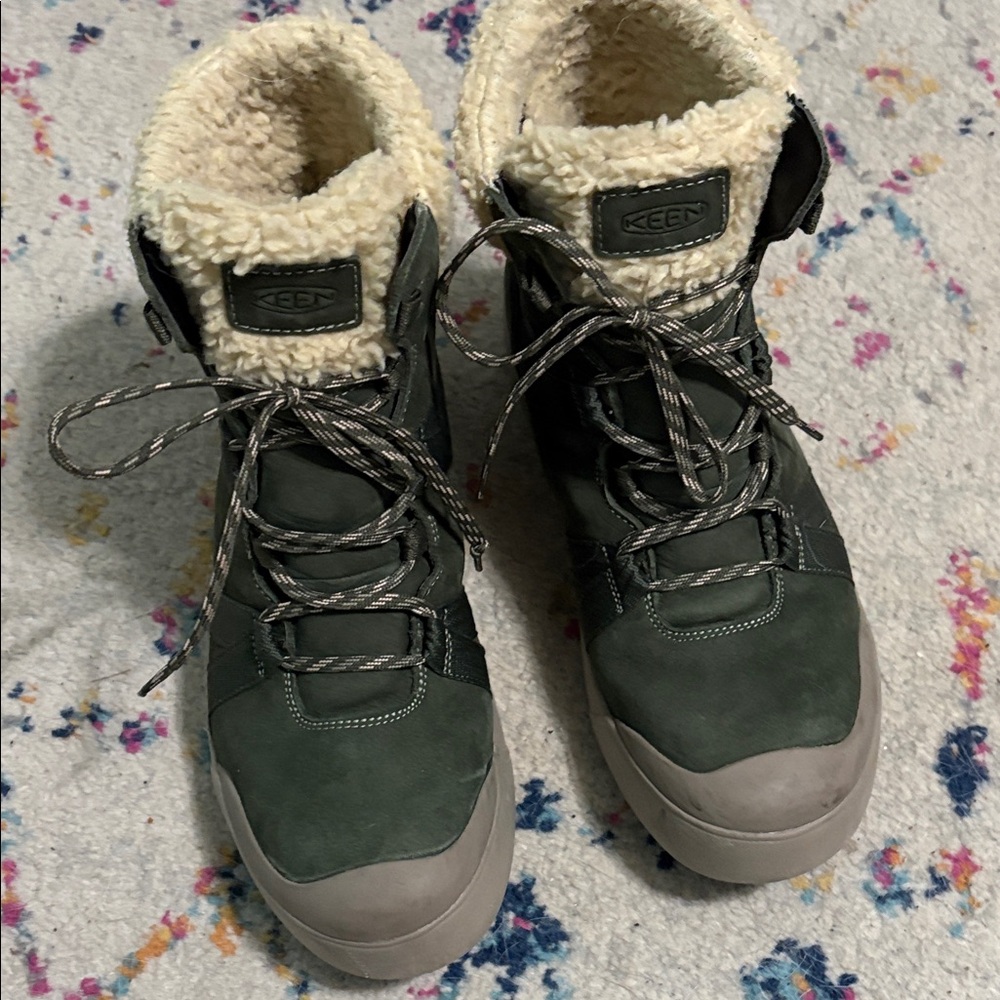 Keen Dark Green Suede Sherpa-Trim Hiking Boots